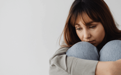 Systemisch Werk voor HSP: Waarom je zoveel draagt dat niet van jou is (en hoe je eindelijk kunt terugkeren naar jezelf)